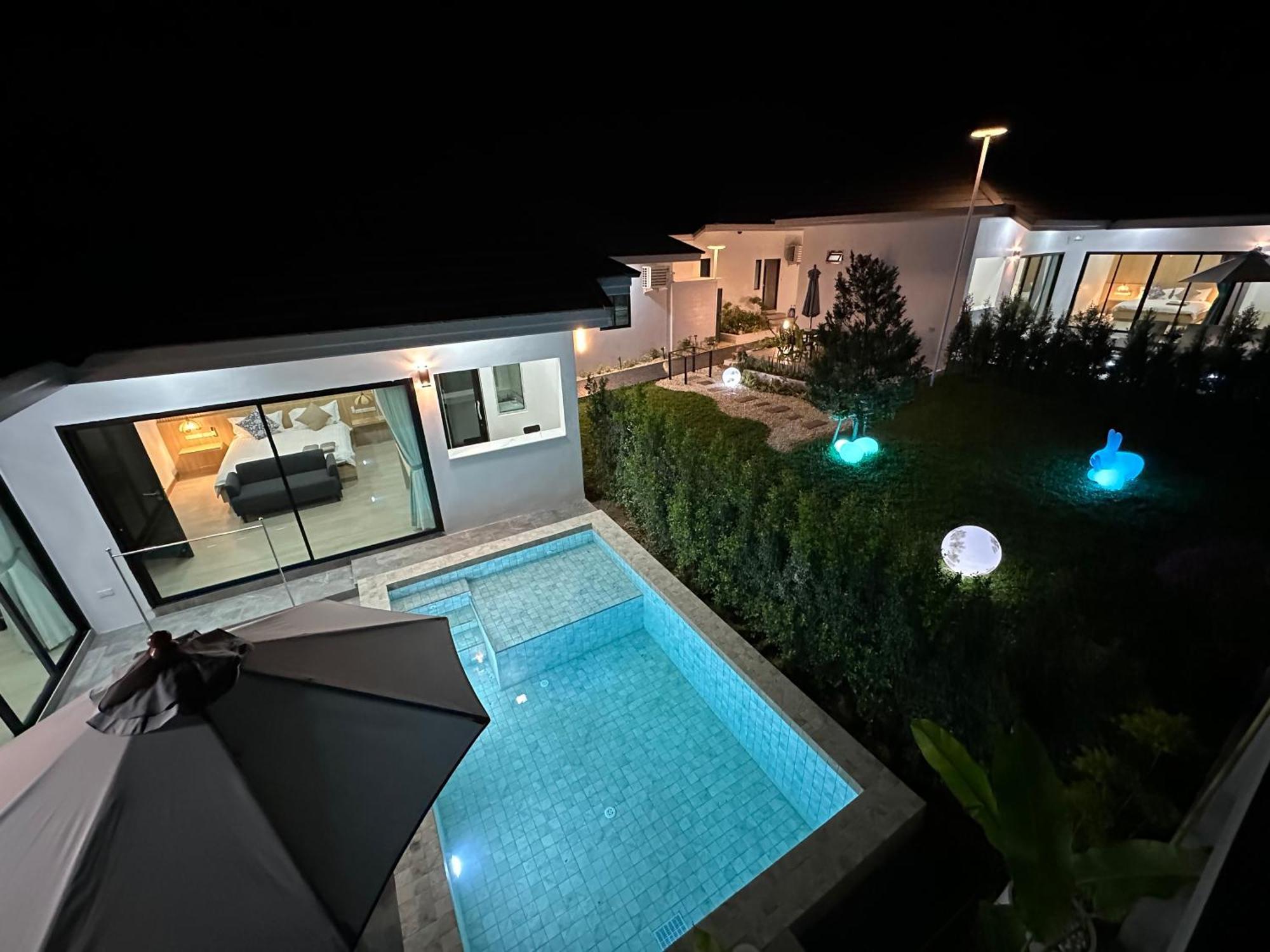 Villa Aonang Nine Poolvilla Ban Chong Phli